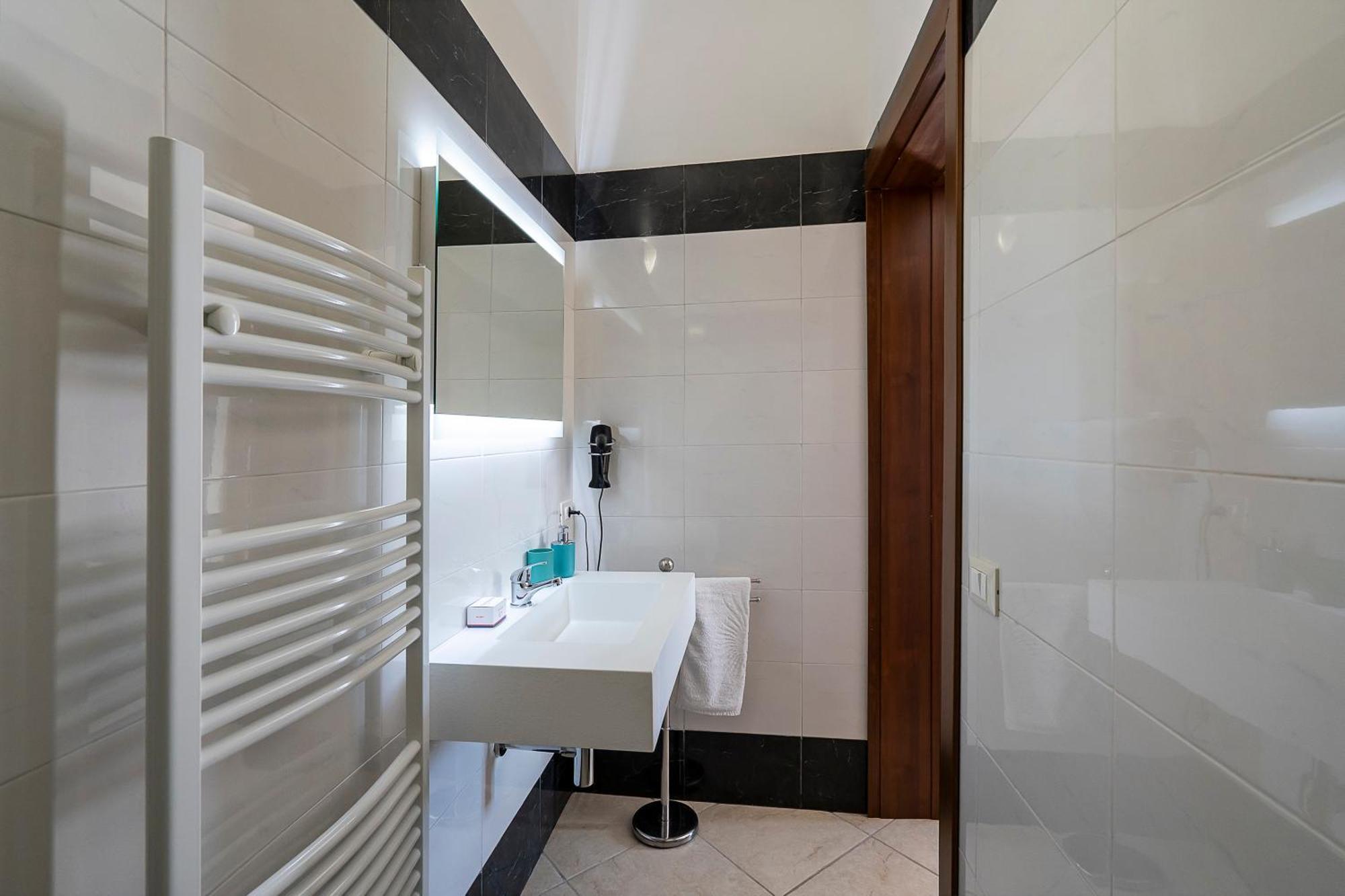 Tenuta Ricco With Pool And Garden - Happy Apartment