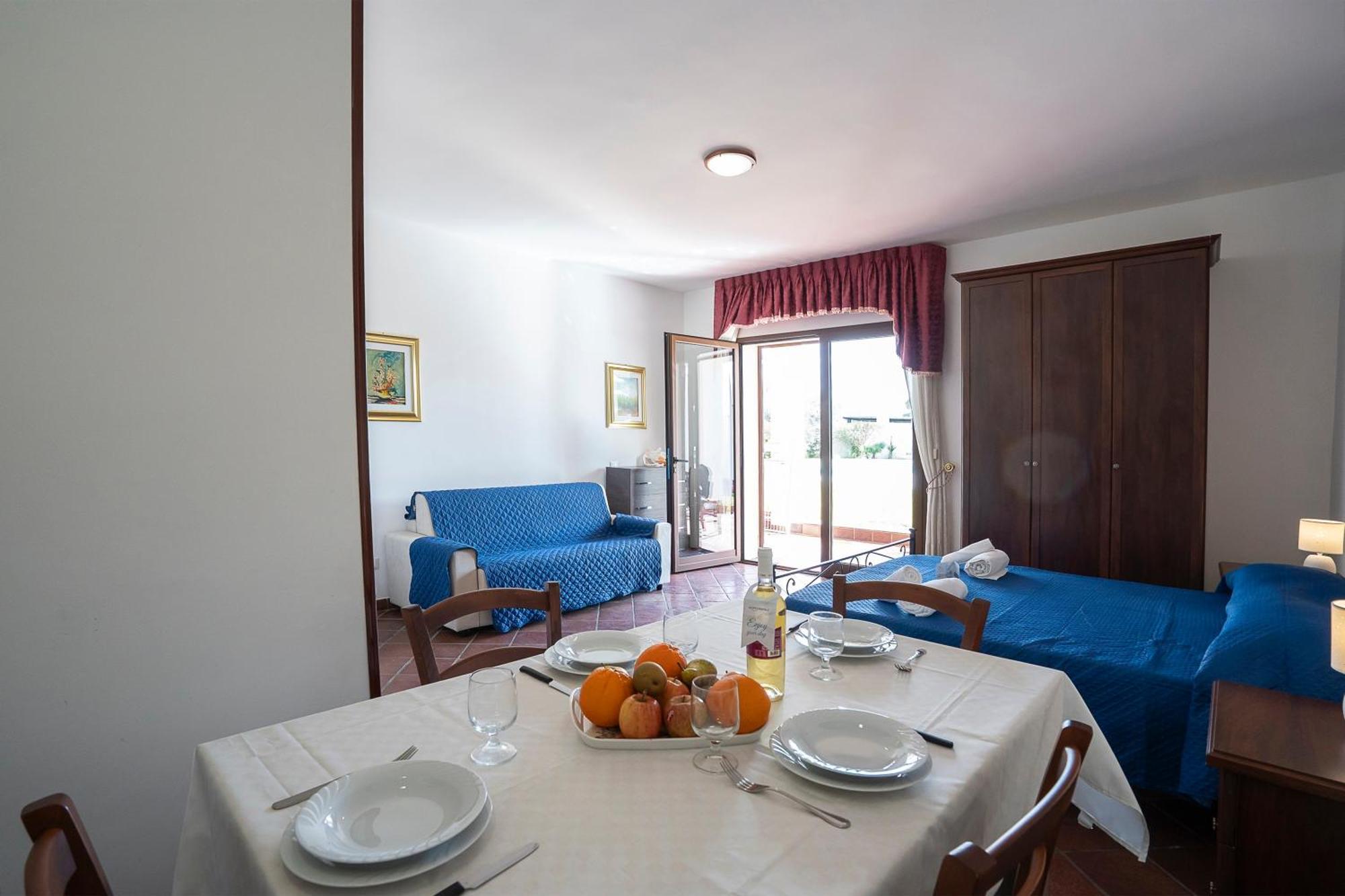 Apartment Tenuta Ricco With Pool And Garden - Happy *